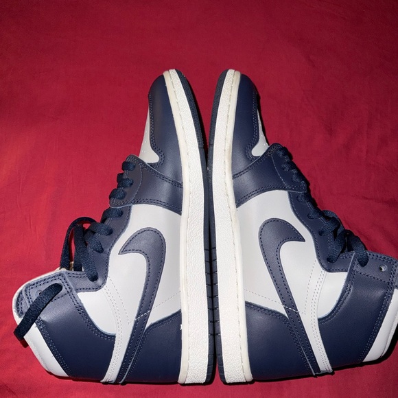 Nike Air Jordan 1 Hi Retro OG Navy Blue/Wolf Grey Shoes - Picture 7 of 7